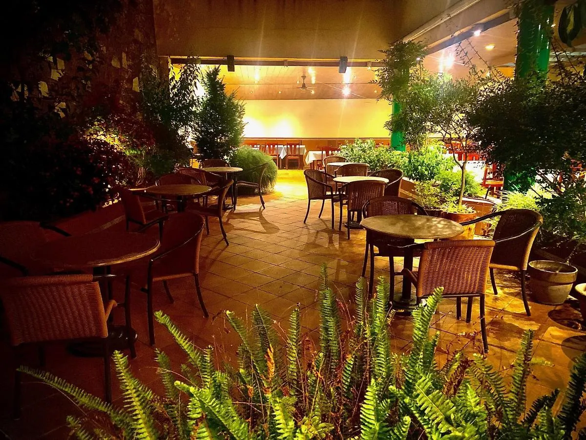 ** Hotel Hostal Rom Familiar Roses Spain