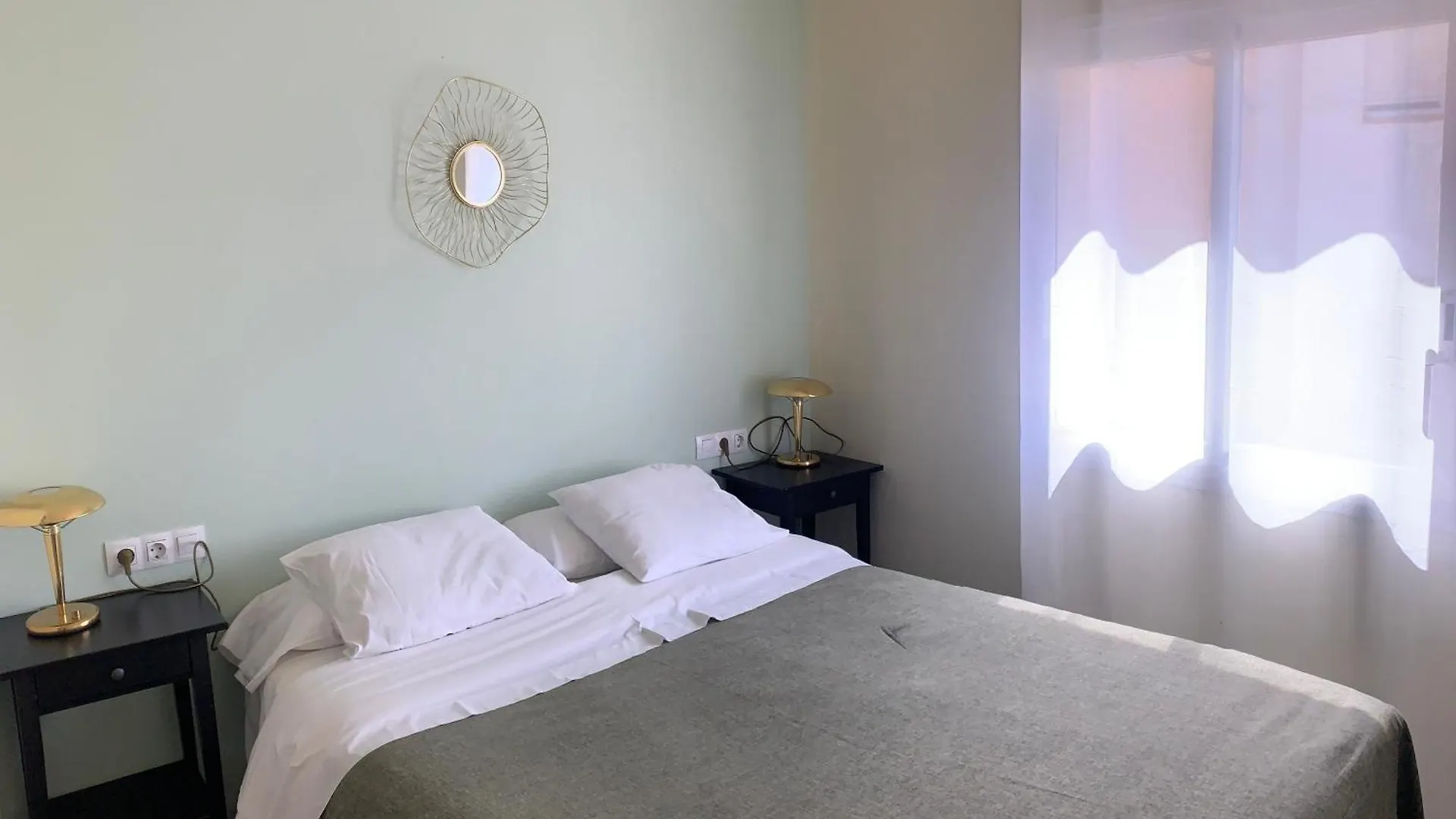 ** Hotel Hostal Rom Familiar Roses Spain