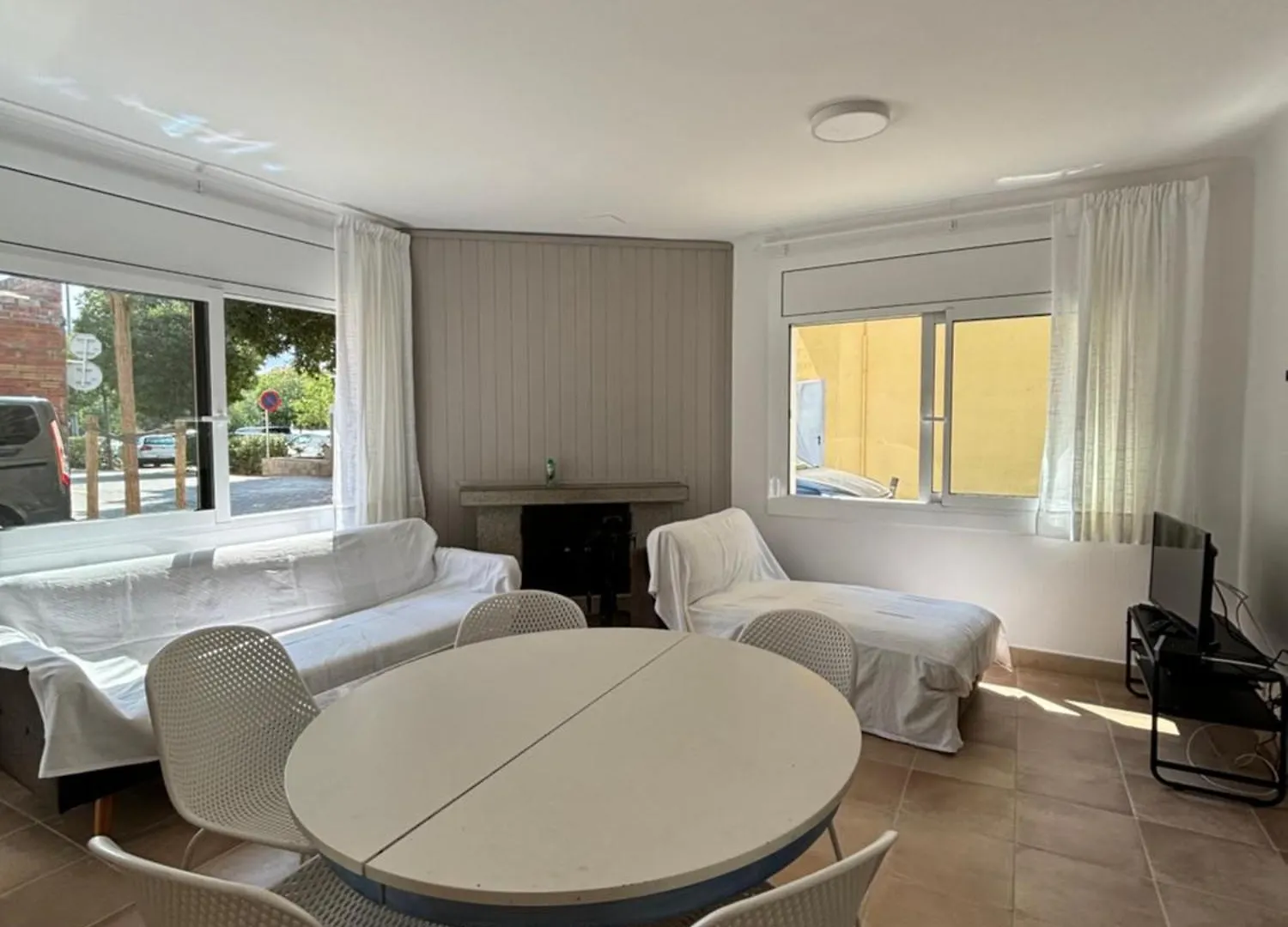 Hotel Hostal ROM Familiar Rosas