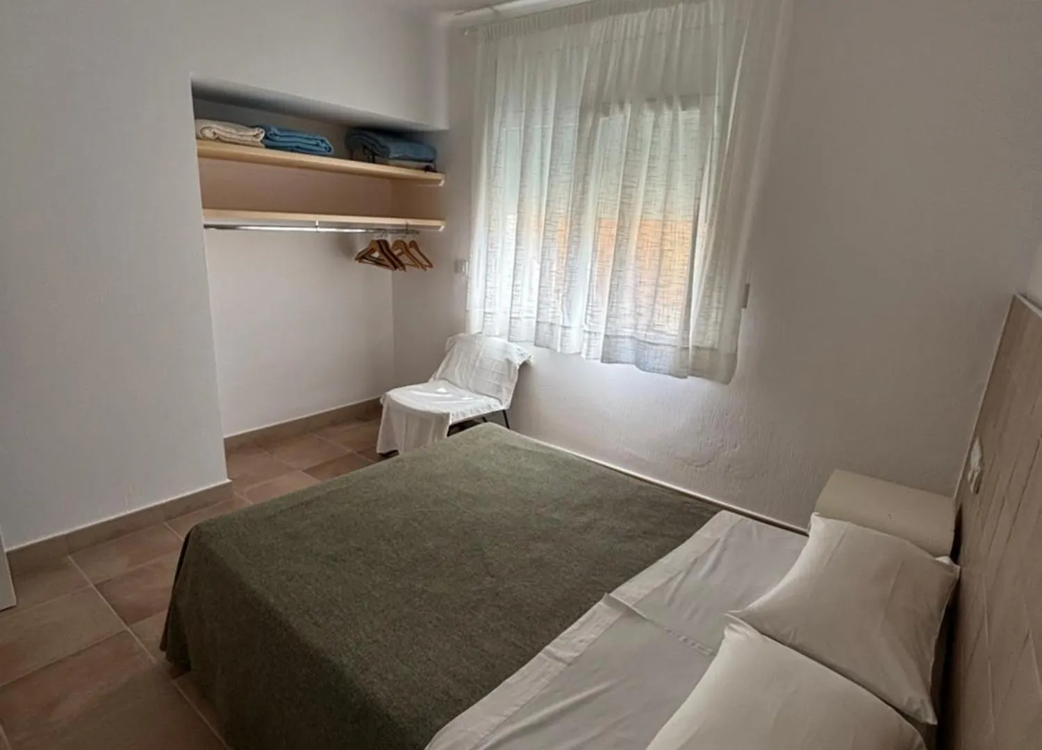 ** Hotel Hostal Rom Familiar Roses Spain