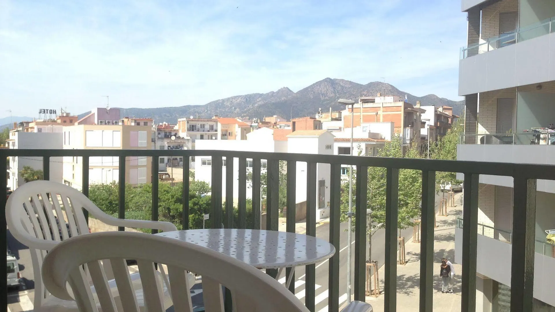 Hostal Rom Familiar Roses 2*,